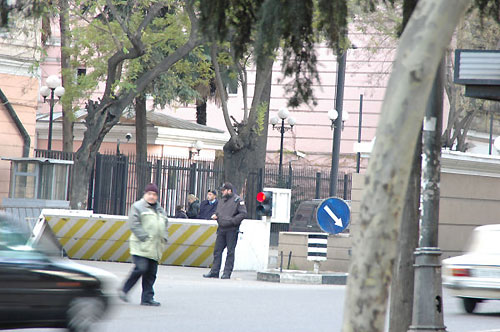 トビリシの米国大使館前