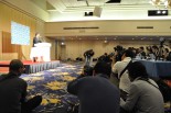 松沢神奈川県知事の都知事選出馬記者会見。多くのメディアが詰めかけた。（1日、港区のホテル。写真：筆者撮影）。