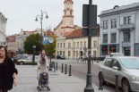 国民投票で原発建設反対多数が確定して間もないリトアニアの首都ビリニュス＝15日午前10時（日本時間午後4時）、旧市街地。写真：諏訪撮影＝