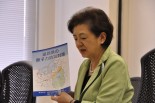 滋賀県の原発事故防災対策を説明する嘉田知事。＝30日、原子力規制庁　写真：筆者＝