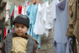 【これは写真展の作品ではありません。】帰属問題で紛争のあったナゴルノカラバフ自治州から逃れてきた難民の子供。=2004年、アゼルバイジャンの首都バクー　写真：筆者=