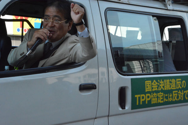 「『TPP反対』が鉢呂さんを支持する一番の理由」。鉢呂氏に対する農林関係者の信頼は厚い。=11日、札幌市内　撮影：筆者=