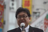 お膝元の八王子市で演説する萩生田官房副長官。「八王子は暗黒ですよ」と話してくれる市民がいた。官邸の最高レベルが、地元の警察や行政を支配下に置いていることは言うまでもない。＝今年1月、JR八王子駅前　撮影：筆者＝