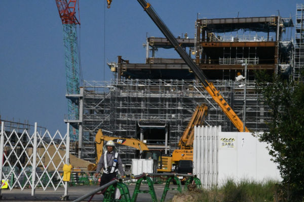 加計学園・岡山理科大学は来年4月の開学が決まっているかのように建設が進んでいた。＝17日、今治市いこいの丘　撮影：筆者＝