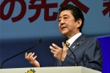 安倍首相は「北方領土問題に終止符を打ち」「拉致問題を解決」するなどと大言壮語した。＝10日、都内　撮影：田中龍作＝